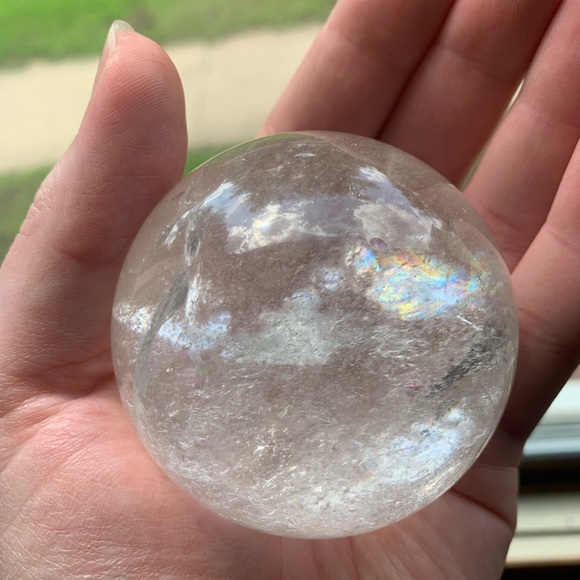 Clear Quartz Sphere - Picture 14 of 15